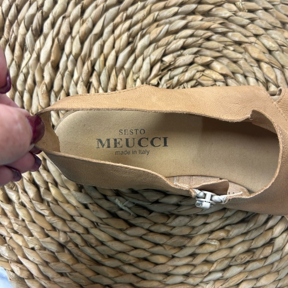 Sesto Meucci Tan Leather Sandals. Made in Italy. Size 8.5. - Picture 7 of 8